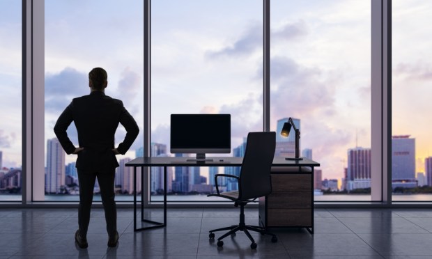 CEO Confidence Slips Amid Geopolitical Instability and Regulatory Uncertainty