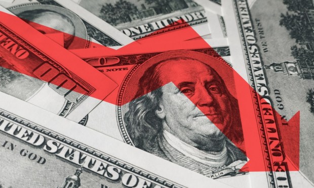 Banks Cut Interest Rates Paid on Corporate Deposits