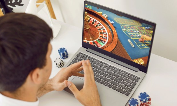 Most Gamers Prefer Instant Payouts but Only 49% Can Get Them