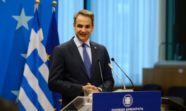 Greece to Cap Banks’ Fees on Money Transfers