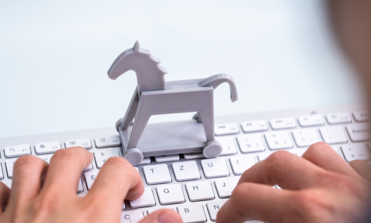 Yearlong Cyberattack Targets Security Workers
