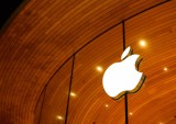 Apple Under Fire for Fake AI-Generated News Summaries