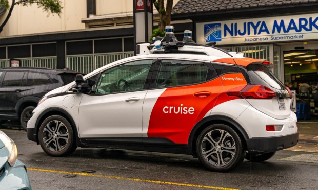 Report: GM Cuts 1,000 Jobs at Cruise After Ending Robotaxi Project