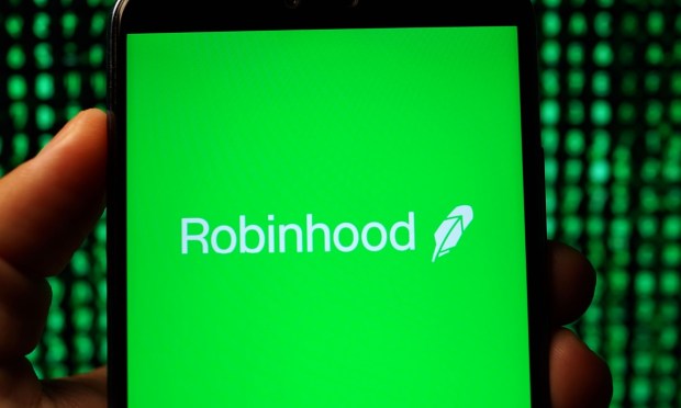 Robinhood Offers Retail Investors Wealth Management Services