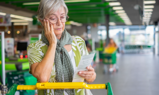 Consumer Sentiment Dips as Inflation Fears Resurface