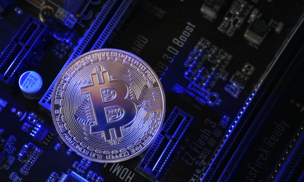 This Week in Crypto: Markets Shed $800 Billion but Keep Hope for Mainstream Adoption