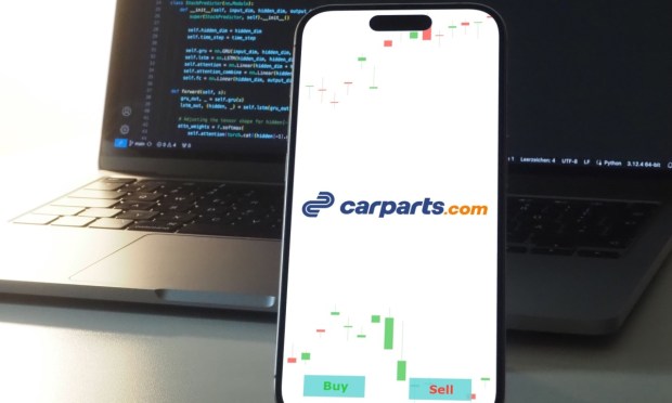 CarParts.com Shifts Focus to New Customers, B2B and Mobile App