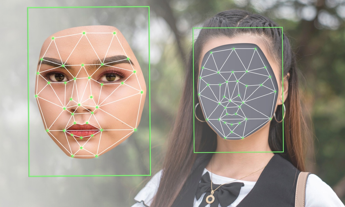 Scammers Tap Social Media Selfies and GenAI to Fuel Fraud
