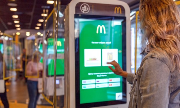 Fast-Food Chains Order Up AI Despite Early Missteps