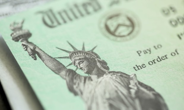 Trump Signs Executive Order to Eliminate Paper Checks for Treasury Payments