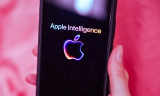 Apple to Tap User Data for LLM Training