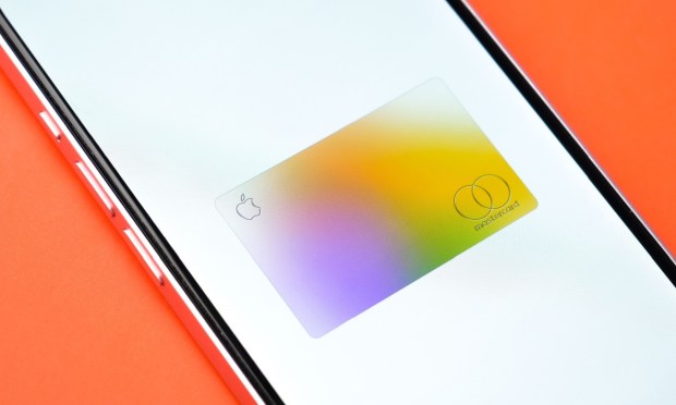 Report: Visa Offers $100 Million to Get Apple Credit Card Business
