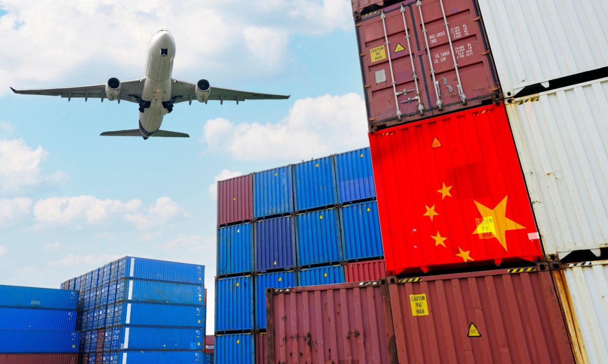 Trump Boosts Tariffs on Low-Value Packages Again After China Retaliates