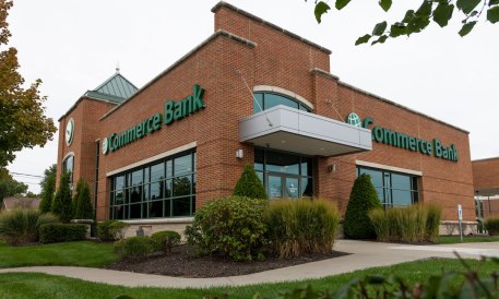 Commerce Bancshares Net Income Rises as Acquisitions Expand Investment Banking and Wealth Services