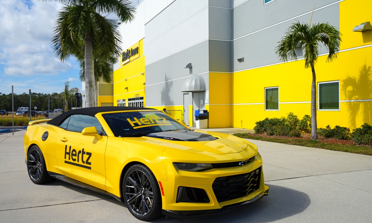 Bill Ackman Suggests Hertz and Uber Partnership for Autonomous Vehicle Fleet
