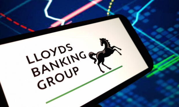Lloyds Bank and Coinbase: Inside Their Generative AI Playbooks