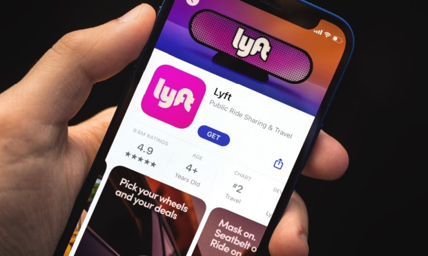 Lyft to Start Adding Licensed Taxis to Rideshare Platform