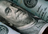 US Investors Conserving Cash Amid Tariff Troubles