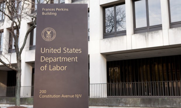 Jobless Claims Remain ‘Relatively Subdued’ Despite Businesses’ Tariff Concerns