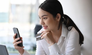 Merchants Eye Payment System Constraints as Consumers Embrace Mobile-First Shopping