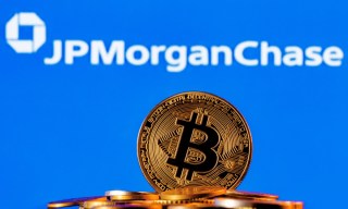 JPMorgan Weighs Crypto Trading to Expand Digital Asset Presence
