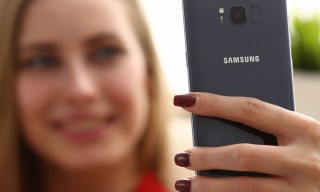 Samsung Leads Global Smartphone Market Amid ‘Lackluster’ Industrywide Sales
