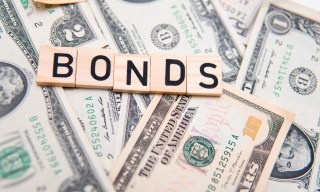 Jamie Dimon: Government Spending Will Cause ‘Crisis’ in Bond Market