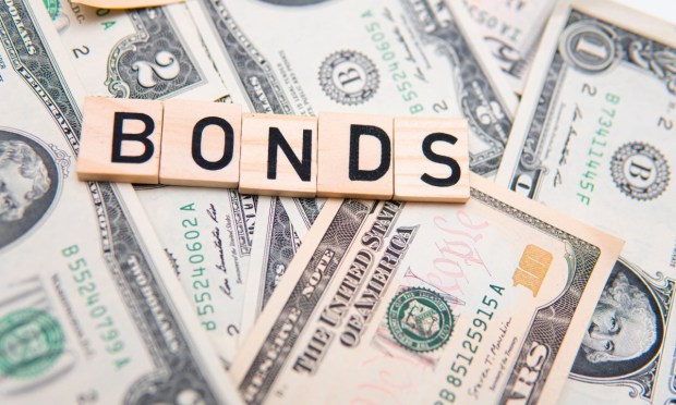 Jamie Dimon: Government Spending Will Cause ‘Crisis’ in Bond Market