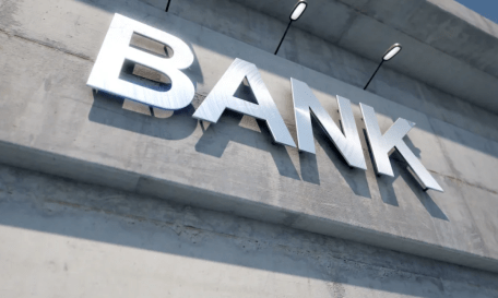 US and UK Cut Bank Capital Rules While EU Tightens Regulations