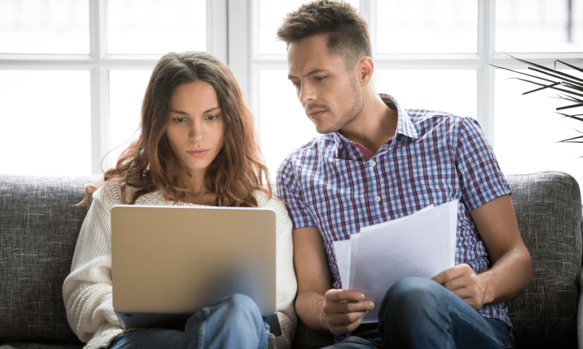 Consumers Brace for Economic Storm, Confidence Plunges to 3-Year Low