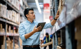 PYMNTS Study Finds 94% of Enterprise CFOs Have No Plans to Reshore