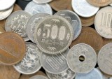 Japan Flirts With Digital Currency as Cash Loses Its Crown