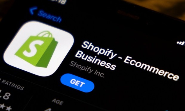 Shopify to Enable Merchants to Accept USDC Stablecoin Payments