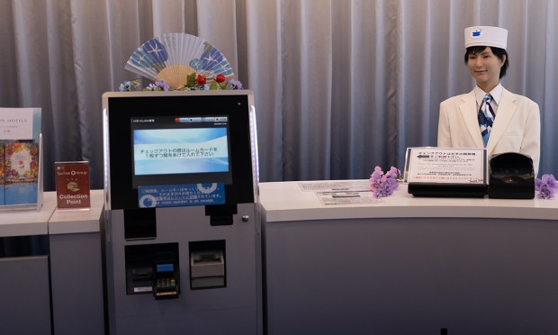 52% of Hotel Guests Expect AI at Check-In