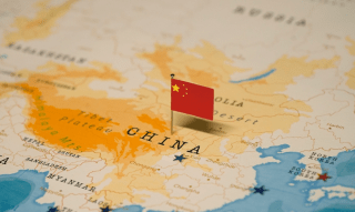 China Weighs Yuan-Pegged Stablecoins in Crypto Policy Reversal