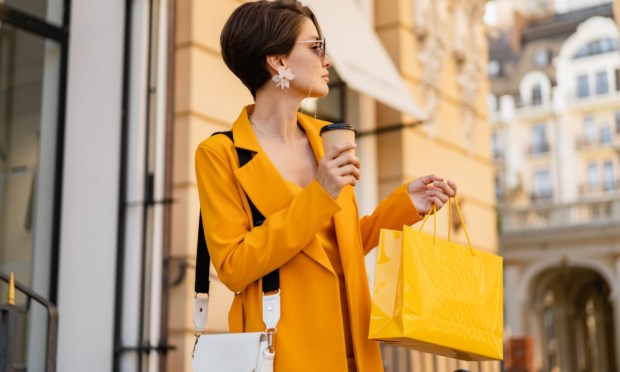 Tariffs Boost Number of Americans Buying Luxury Goods in Europe