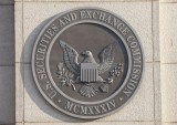 SEC Commissioner Says Regulator ‘Willing to Work With’ Tokenized Real-World Assets