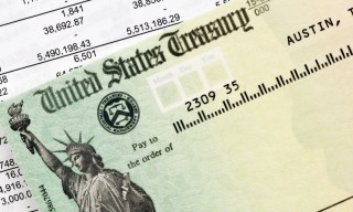 Chase Reminds Customers About Upcoming Federal Phaseout of Paper Checks