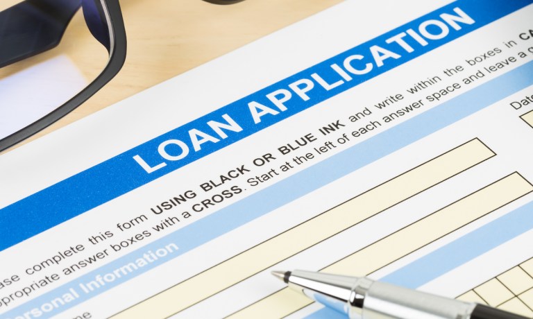 Stablecoins May Spur Loan Seekers to Move From Banks to FinTechs