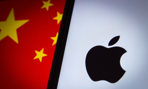 Apple Delays Launch of iPhone Air in China Due to Regulatory Hurdles