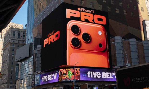 Apple iPhone 17 Sees Strong Sales on First Day of Availability