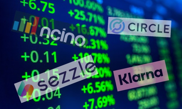 Circle Sinks 11% as Stablecoin Refund Debate Rattles Markets