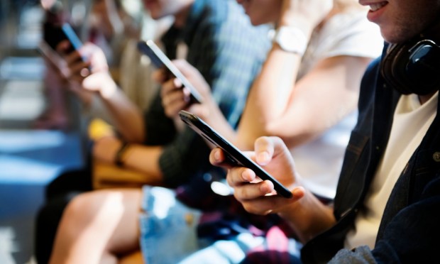 Gen Z Turns Daily Life Into 425 Digital Days a Month