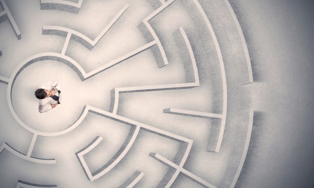 Shrinking Job Market Tightens the Paycheck-to-Paycheck Trap