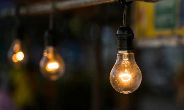 Paycheck-to-Paycheck Households Say Job Prospects Are Dimming