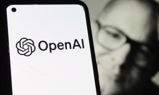 OpenAI and Jony Ive Hit Roadblocks in Developing AI Device