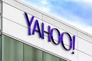 Yahoo Finds AOL Buyer as Dial-Up Internet Dies Off