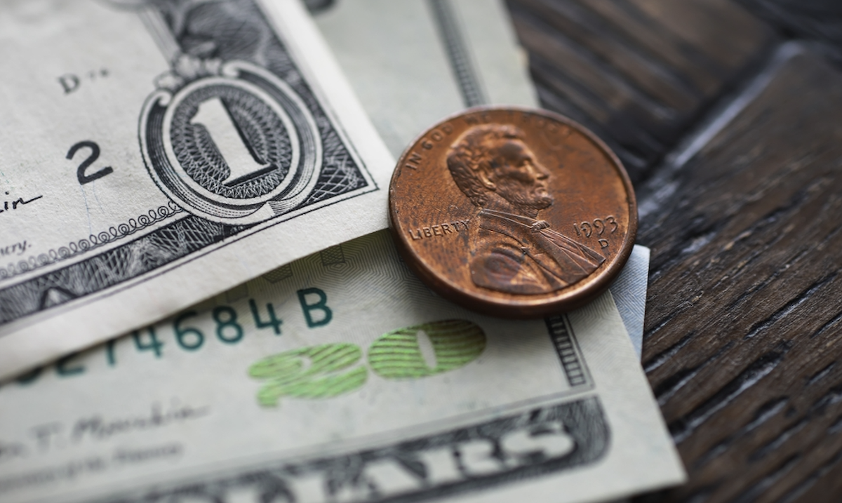 Banks and Retailers Face Challenges as Pennies Become Scarce