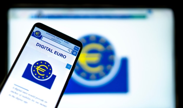 European Central Bank Looks to Test Digital Euro in 2027