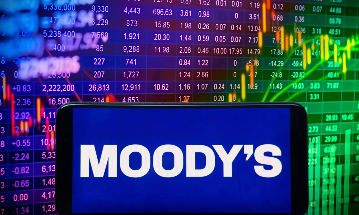 Insurers Are Buying Up Private Credit Debt